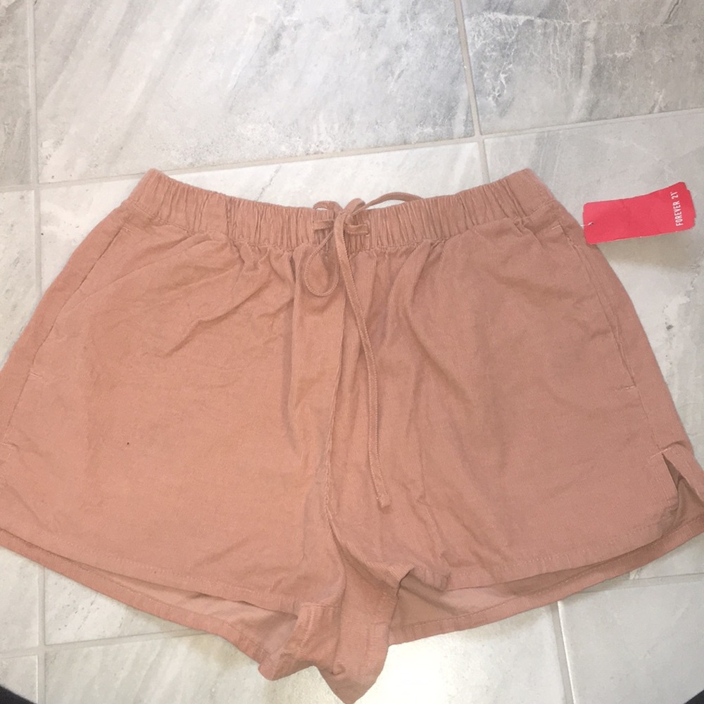 Woven nude shorts